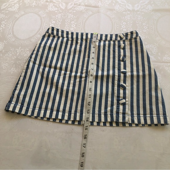 Forever 21 Women’s Size M Blue/White Stripes Mini Short Skirt Side Zip Casual - Picture 11 of 16